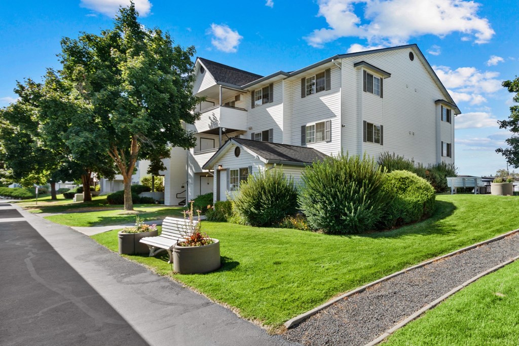 Farr Court Green Grass and Trail