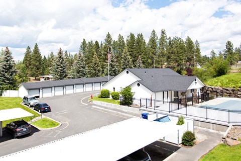 GoGo West Apartments Shaded Parking and Garages