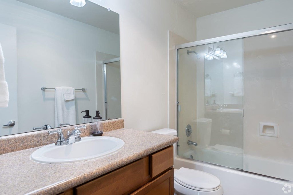 The Crest at Pleasant Hill Apartments Bathroom and Shower