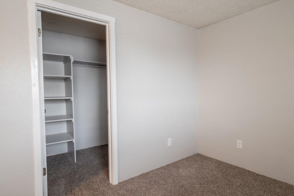 Jefferson West Apartments in Boise, Idaho Bedroom with Attached Walk-In Closet