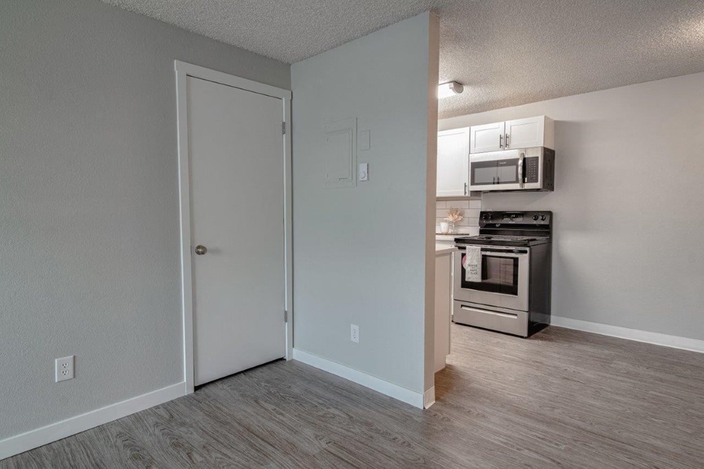 Jefferson West Apartments in Boise, Idaho Living Room and Kitchen