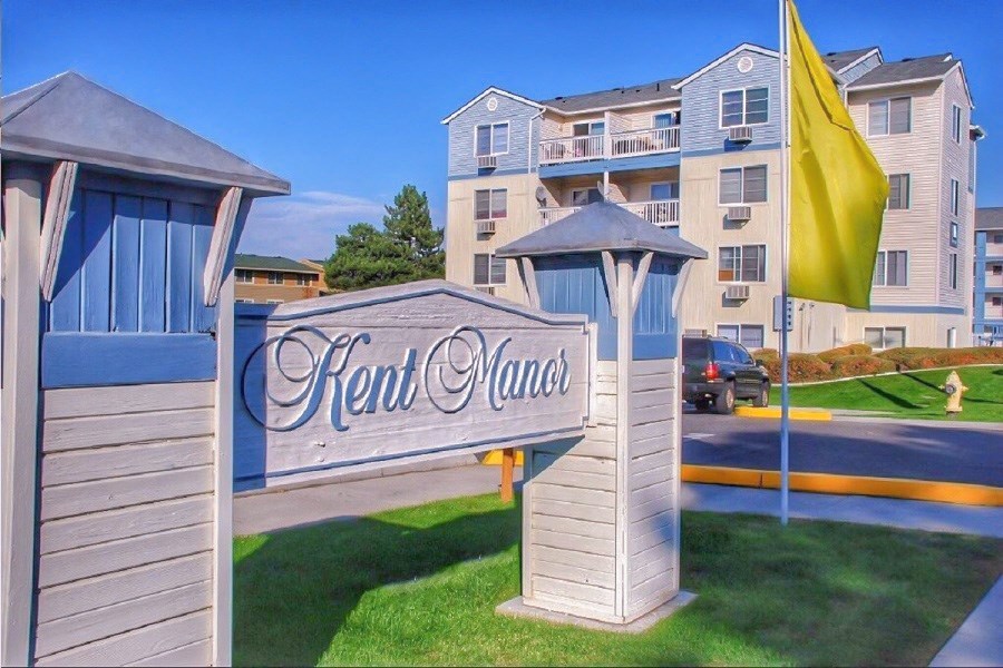 Kent Manor Apartments Exterior Monument Sign