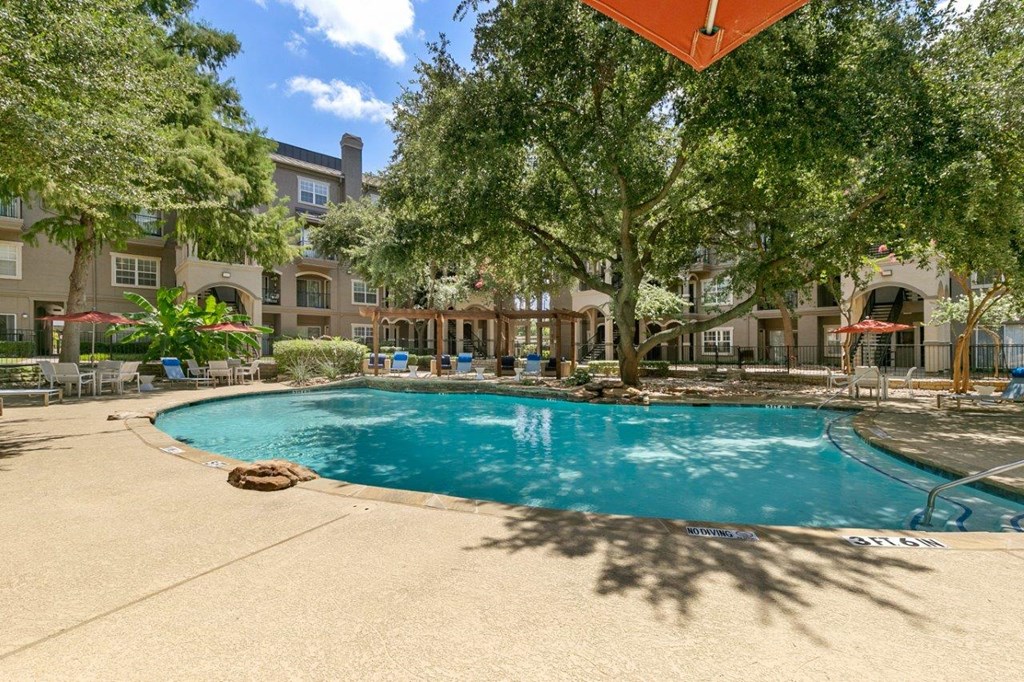 La Costa Villas in Dallas, Texas Pool with Lounge Chairs