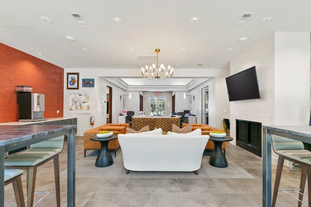 La Costa Villas in Dallas, Texas Clubhouse Lounge