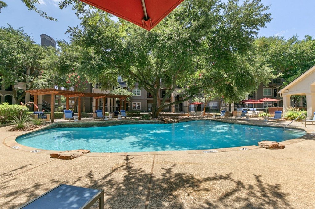 La Costa Villas in Dallas, Texas Pool with Lounge Chairs