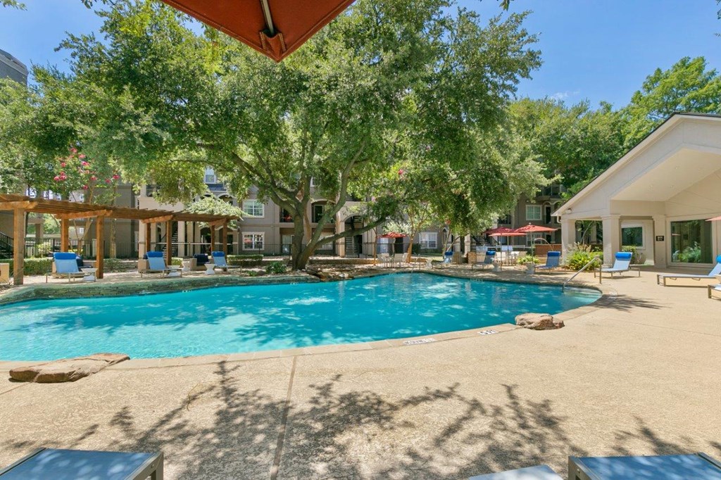 La Costa Villas in Dallas, Texas Pool with Lounge Chairs