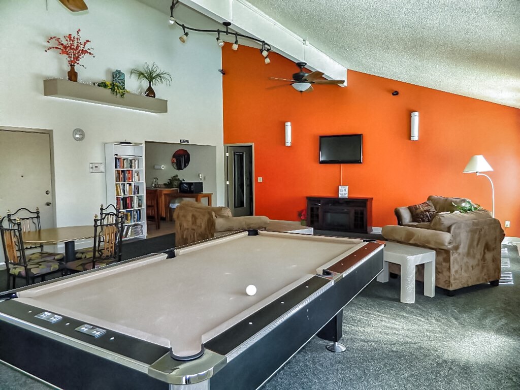 La Verde Apartments Clubhouse with Pool Table
