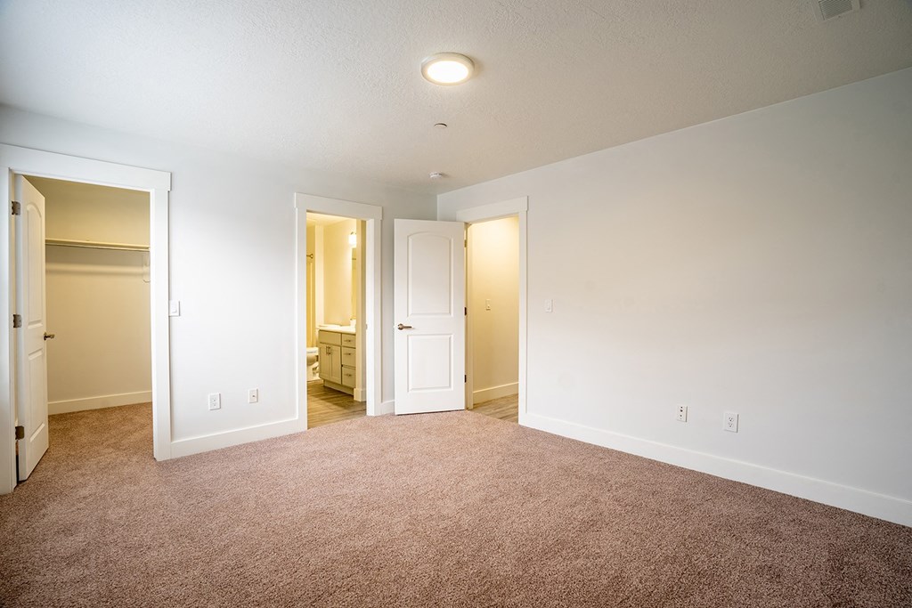 SITE Layton Apartments Vacant Bedroom