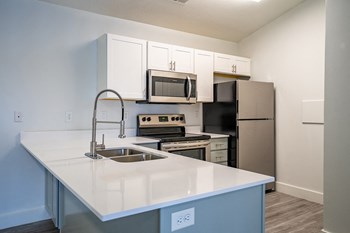 SITE Layton Apartments Vacant Kitchen - Photo Gallery 2