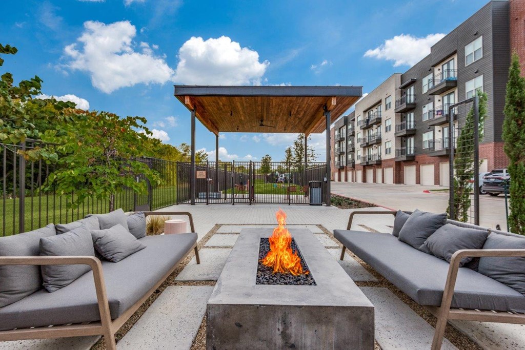Lenox Cooper Apartments in Arlington, Texas Patio with Fire Pit and Seating