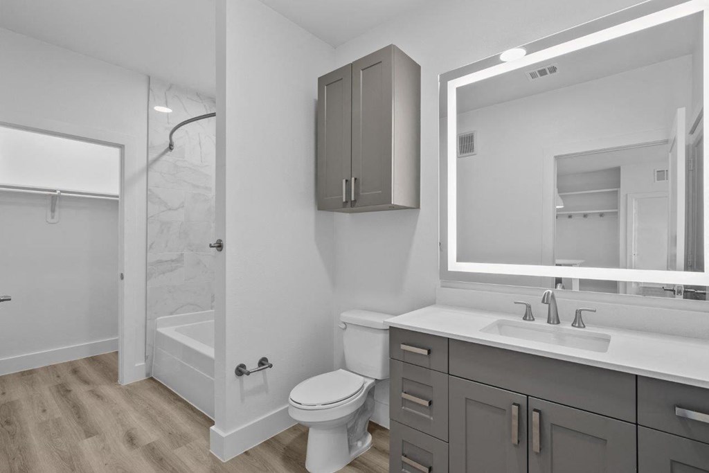 Lenox Katy Crossing Bathroom with Bathtub