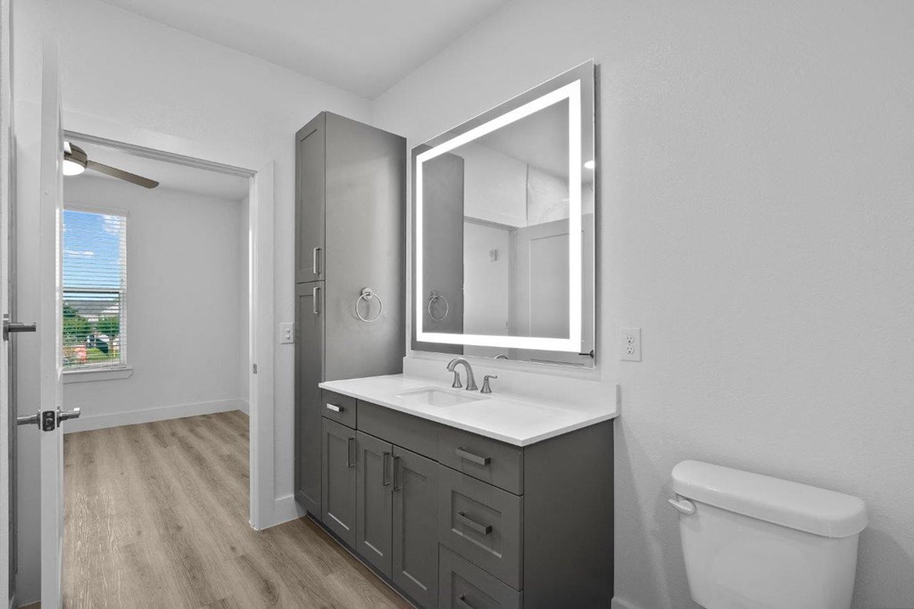 Lenox Katy Crossing Bathroom