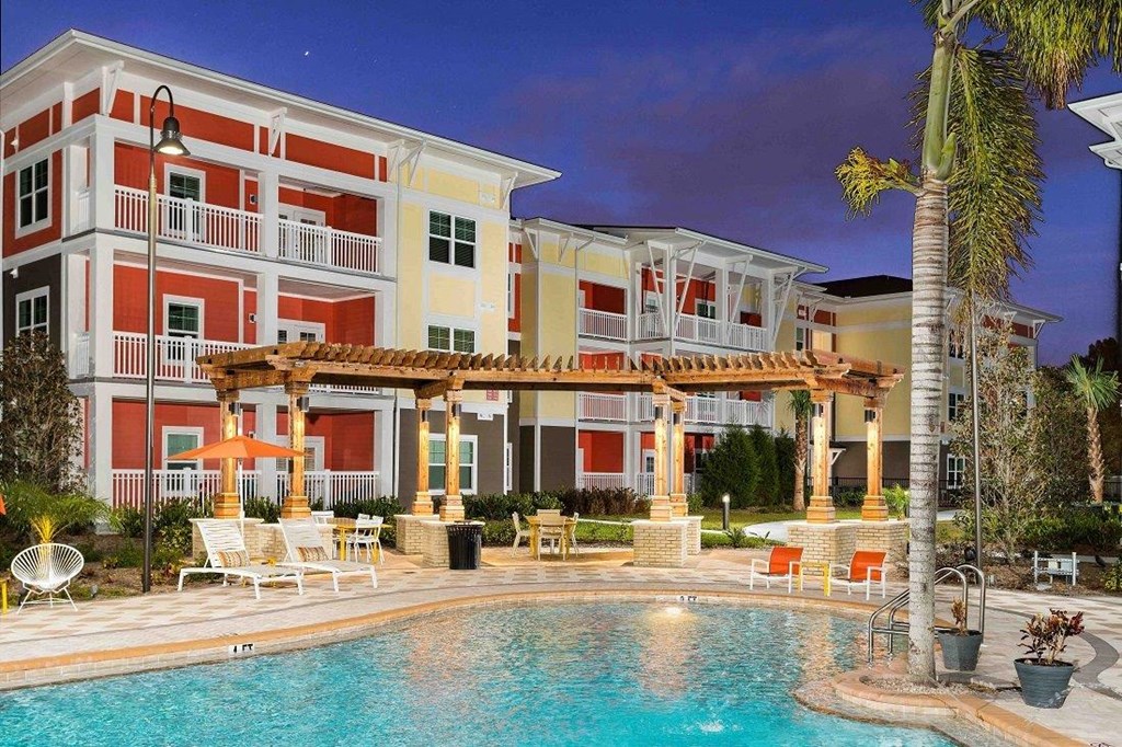 M South Apartments Pool and Lounge Chairs