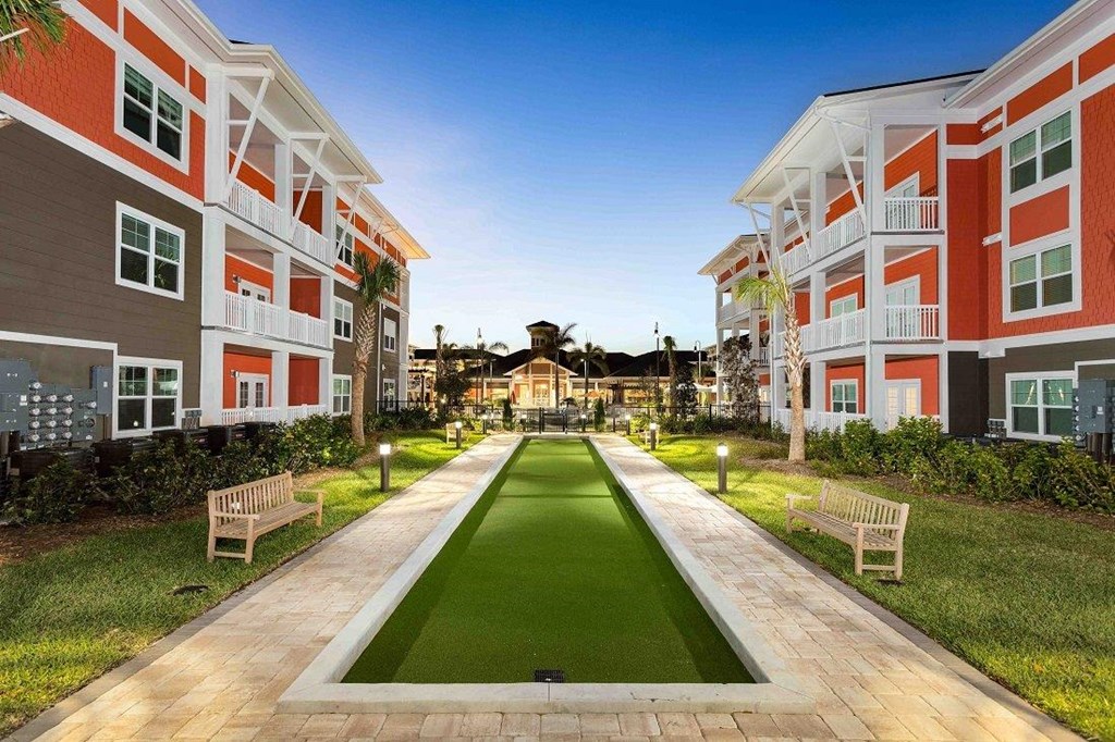 M South Apartments Exterior and Courtyard