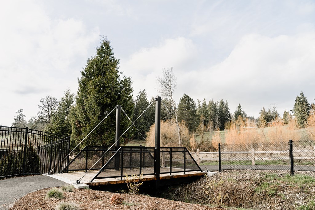 EastForkCommons_LaCenter_Oregon_Neighborhood_RiversideBridge