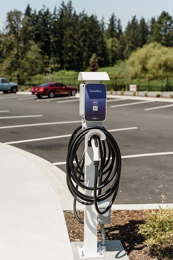 EastForkCommons_LaCenter_WA_Amenity_EVCharger