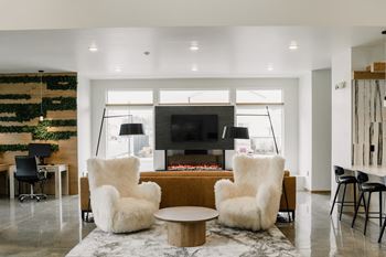 EastForkCommons_LaCenter_Oregon_AmenityGallery_Lounge