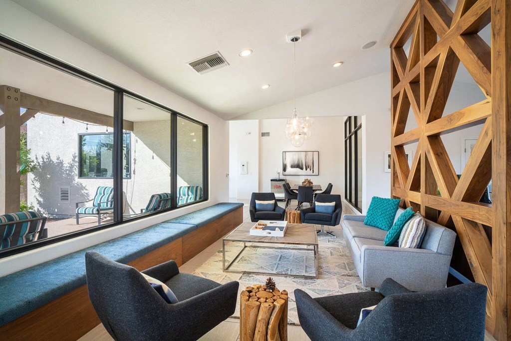 additional photo for property listing at chic digs with room to stretch out in the village 22 car