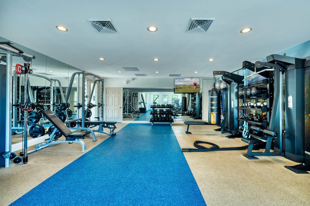 additional photo for property listing at chic digs with room to stretch out in the village 22 car