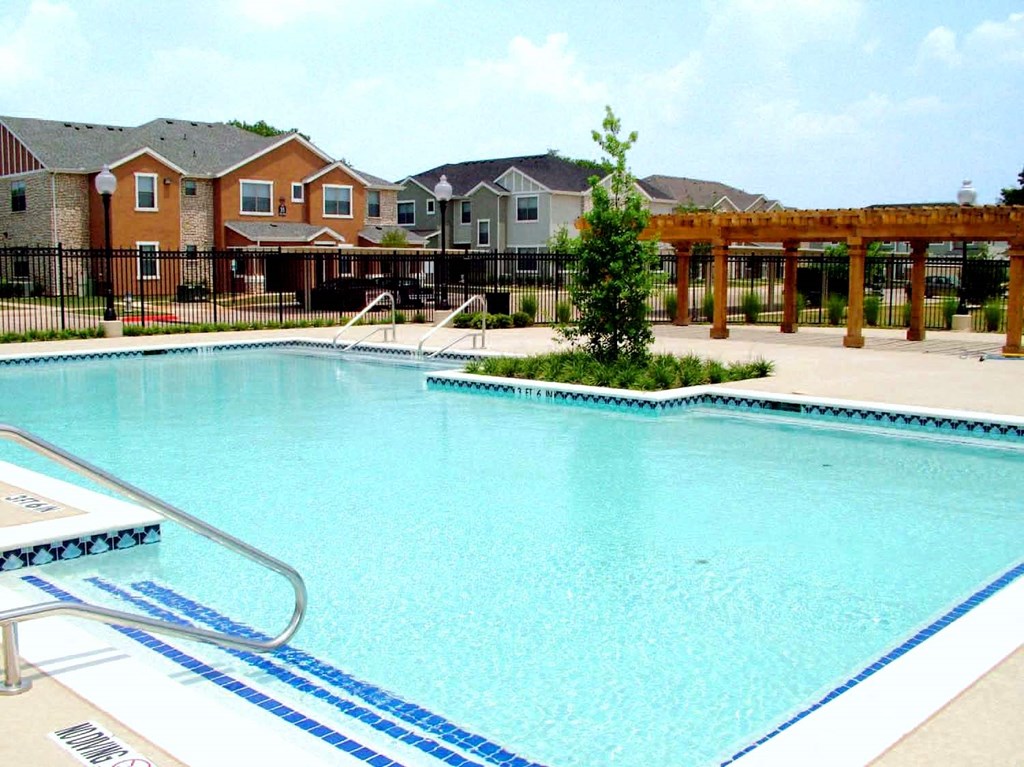 Rosemont at Meadow Lane Apartments Pool Area