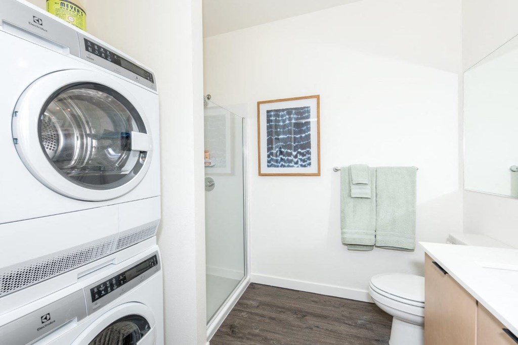Meetinghouse_Portland_OR_Sellwood_Interior_WasherDryer