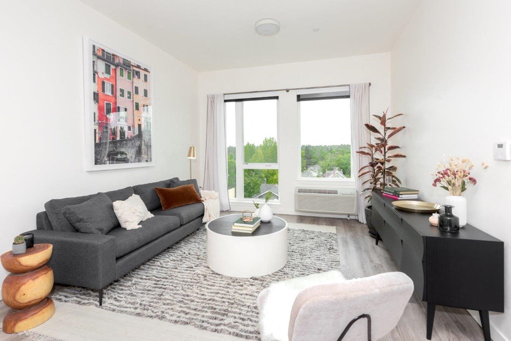 Meetinghouse_Portland_OR_Sellwood_Interior_LivingView