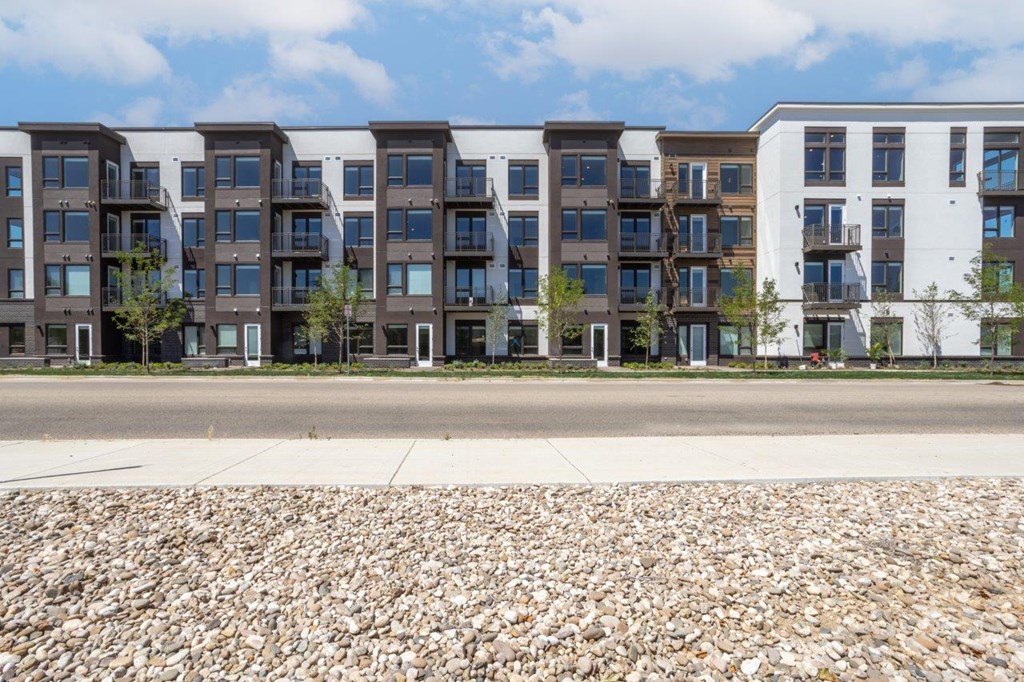 Meritage West Apartment Homes in Boise, Idaho Exterior Street View
