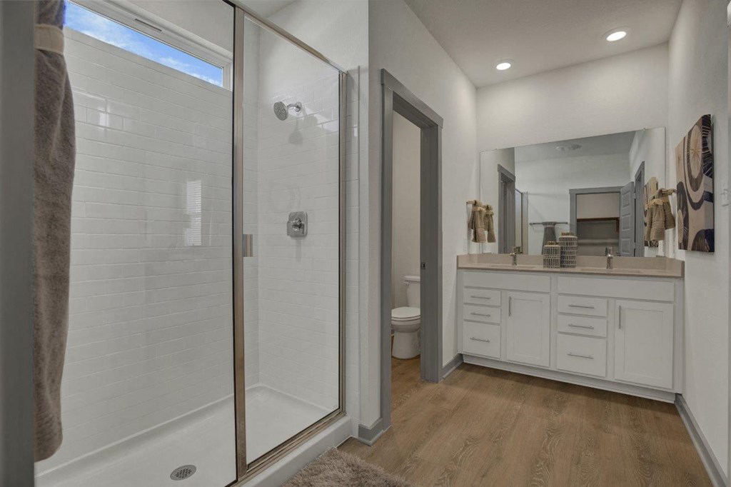 Millbrook Commons Model Bathroom