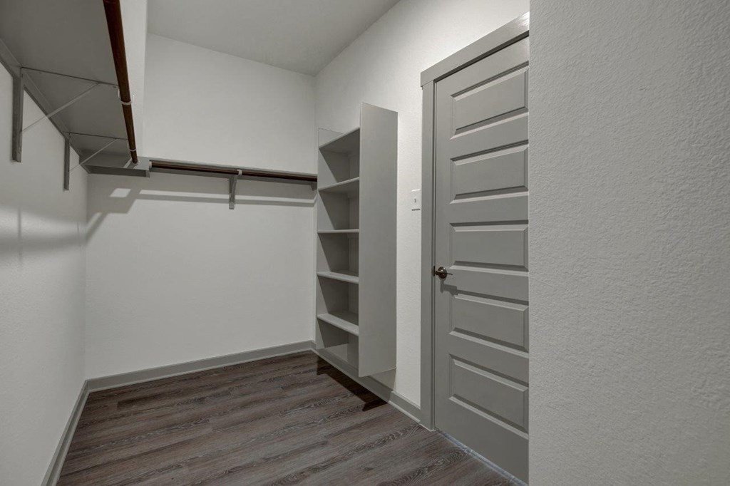 Millbrook Commons Walk-In Closet