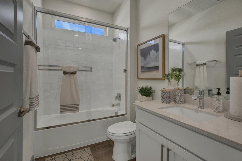 Millbrook Commons Model Bathroom