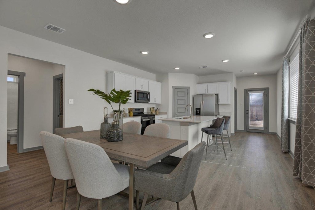 Millbrook Commons Model Dining Area and Kitchen