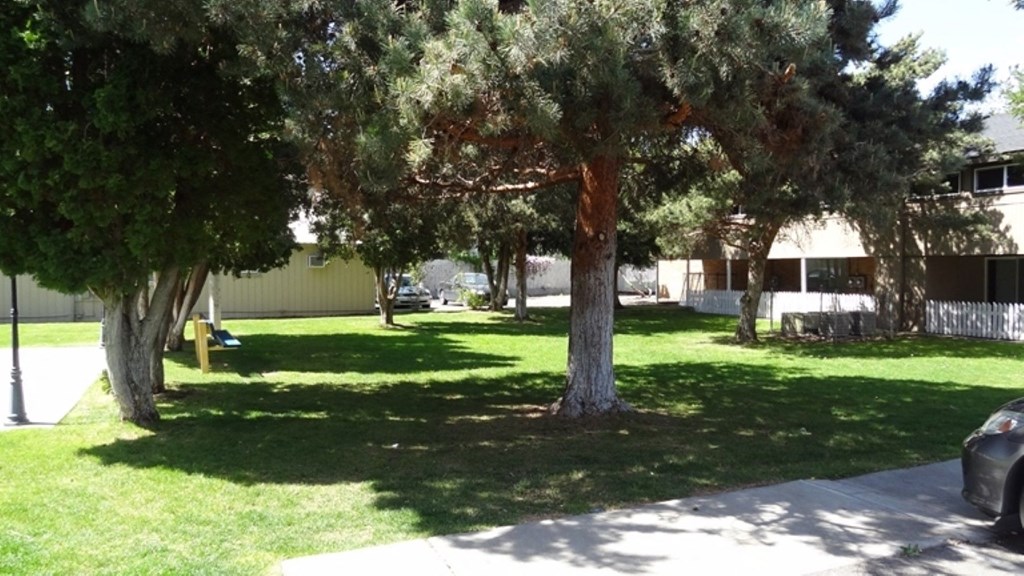 Morain Estates Courtyard