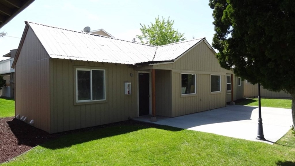 Morain Estates Exterior