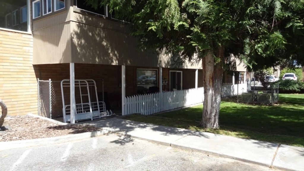 Morain Estates Exterior