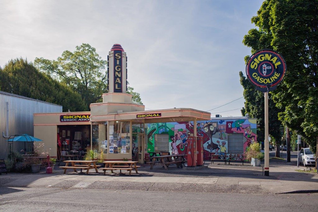 The Melrose_Portland OR_The Melrose business storefront