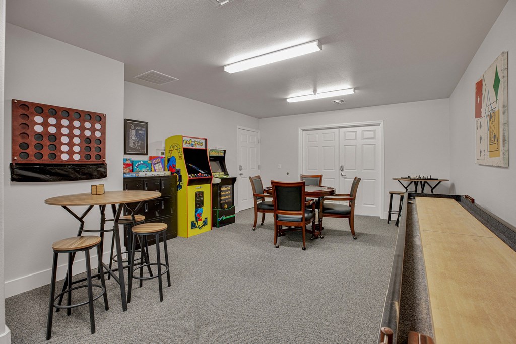 lebanon_or_cascaderidge_gameroom