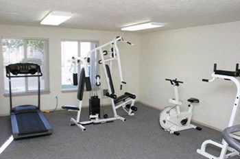 Redwood Terrace Fitness Center Redwood Terrace Fitness Center - Photo Gallery 3