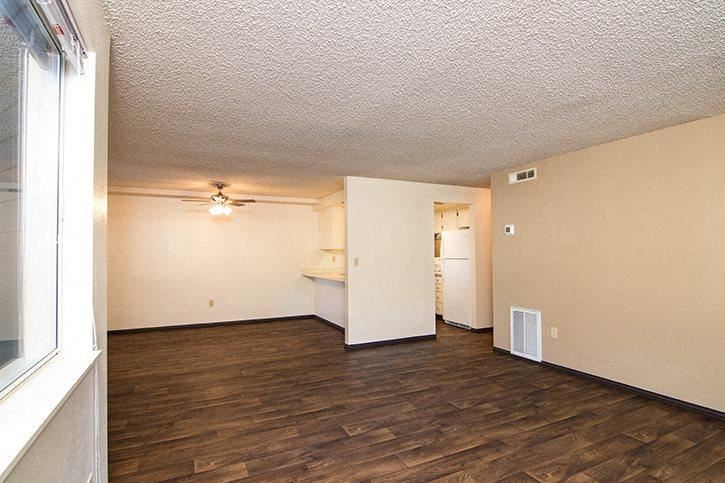 Poplar Village Apartments