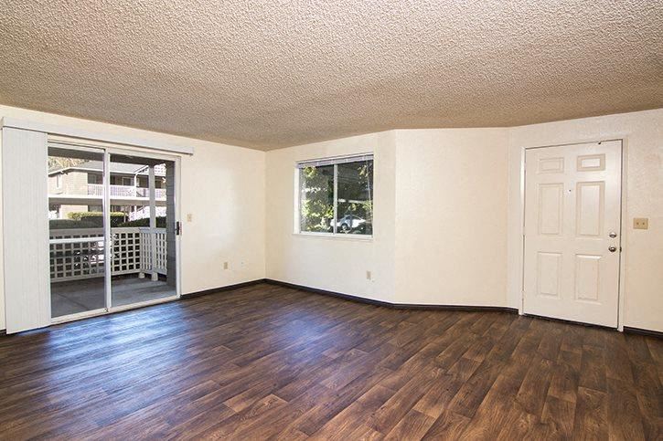 Poplar Village Apartments