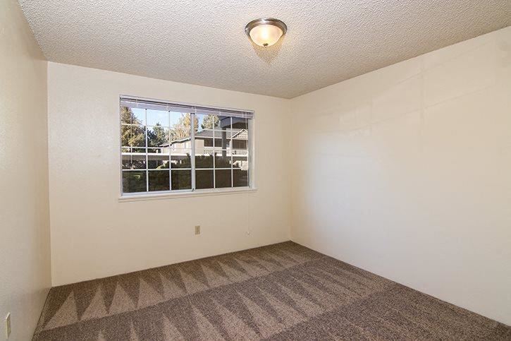 Poplar Village Apartments