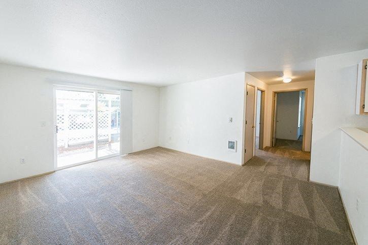 Reedville Commons interior living room