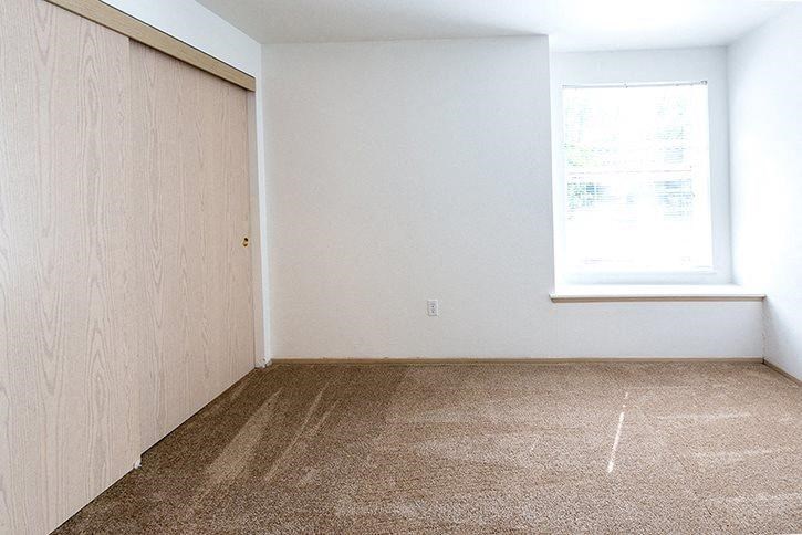 Reedville Commons interior bedroom