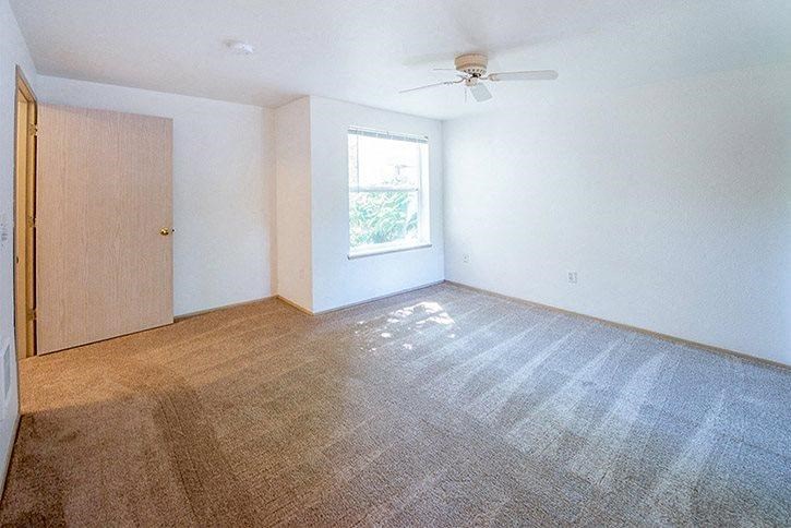 Reedville Commons interior living room