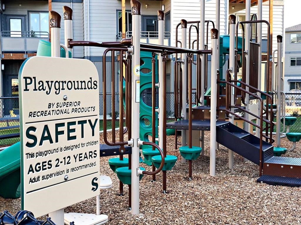 Fruitland Meadow Community Outdoor Playground