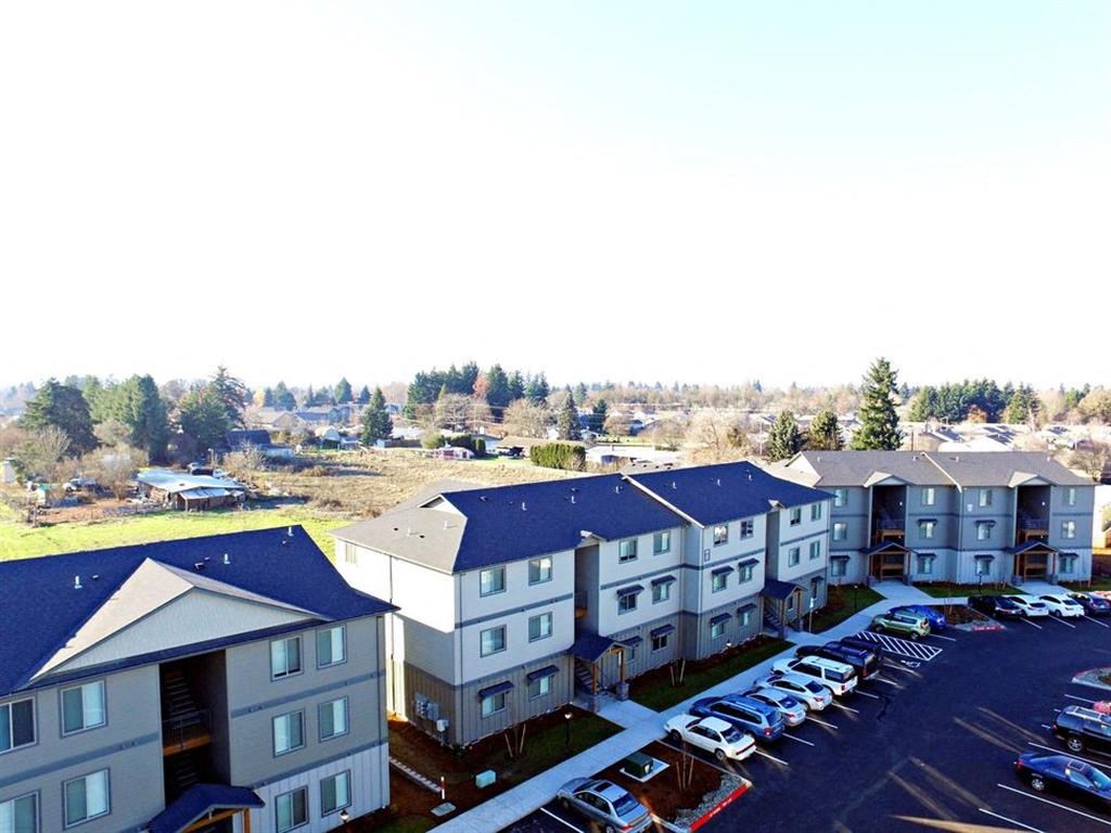 Fruitland Meadow Aerial View of Apartments and Parking Lot