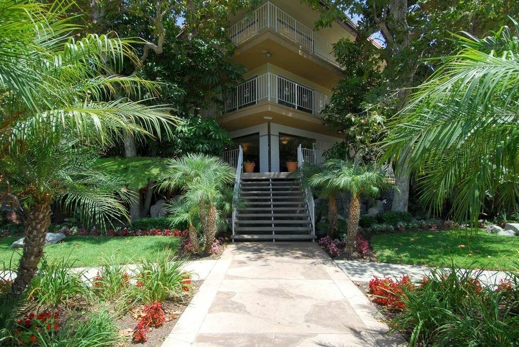 Ocean Breeze Villas Exterior