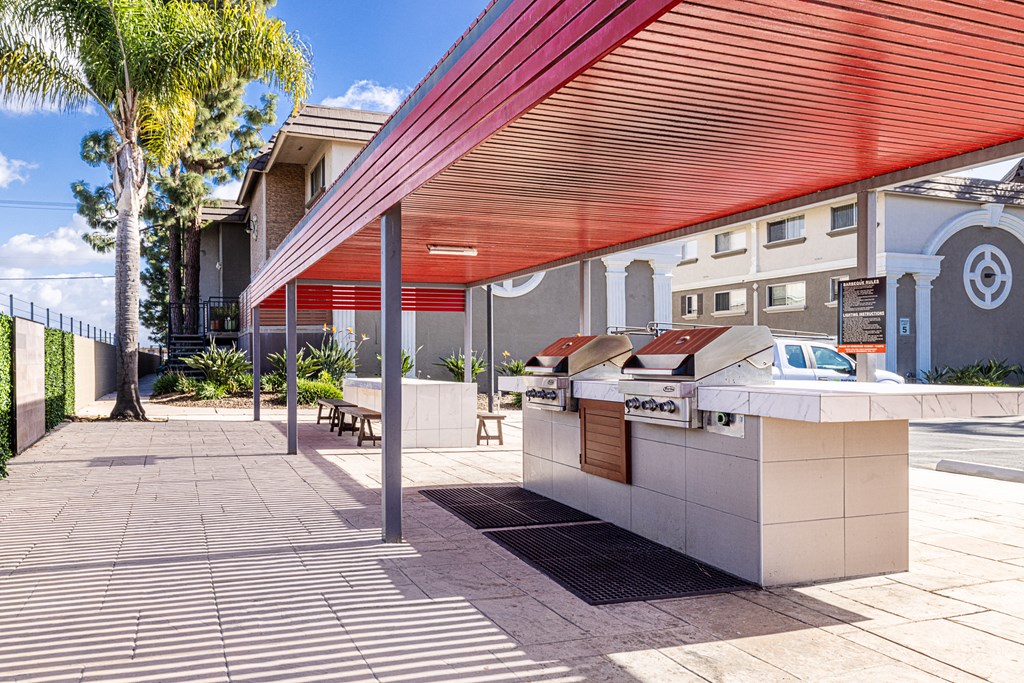 Ocean Breeze Villas BBQ Area