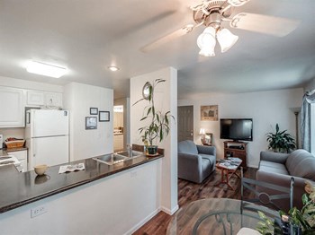 2675 NE Lancaster Street 2 Beds Apartment for Rent - Photo Gallery 5