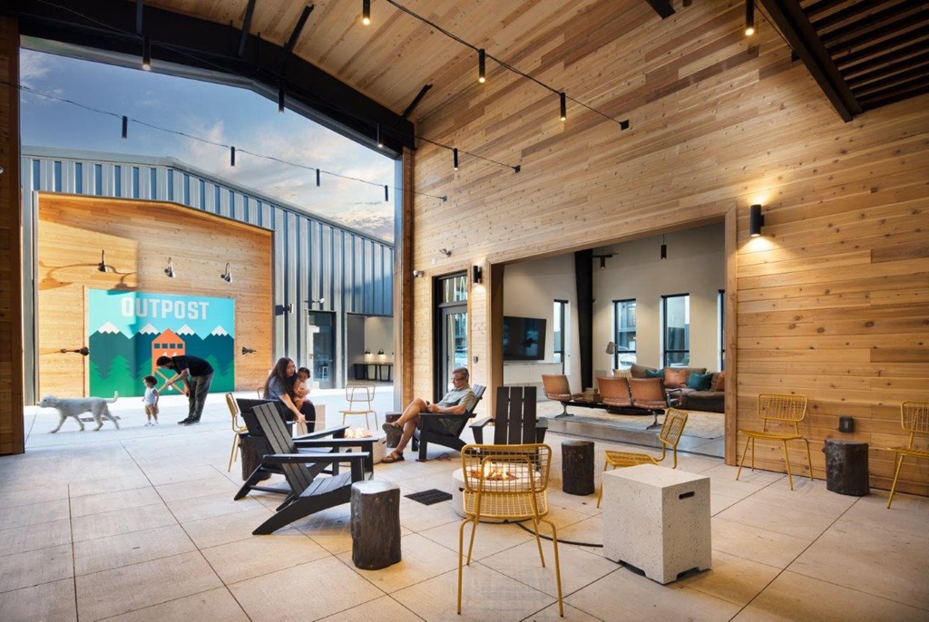 Outpost44_Bend_OR_Amenity_6_garagedoor