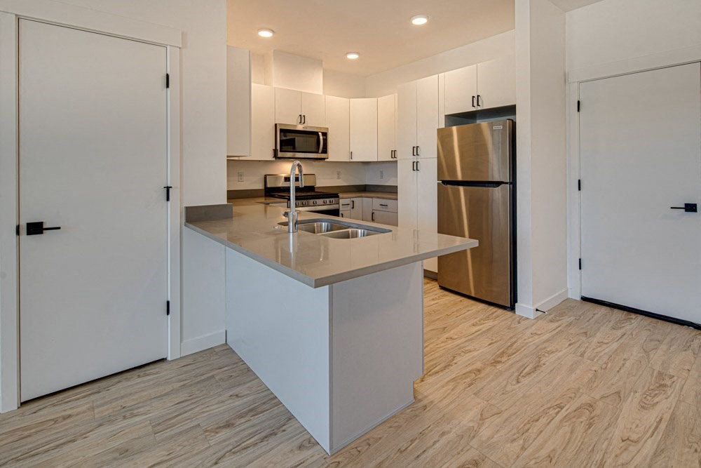Outpost_44_Bend_OR_Townhomes_Interior_Kitchen